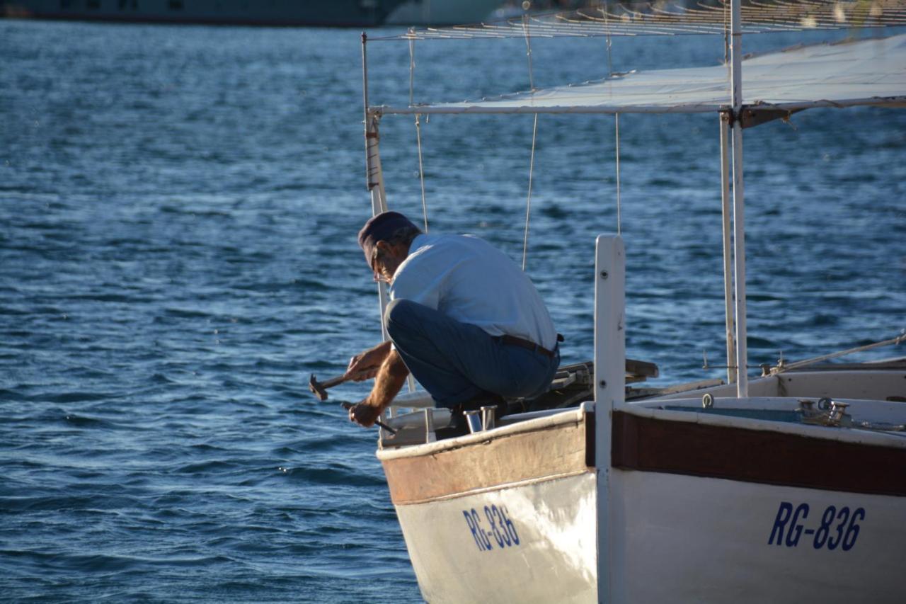 Lastin Dvor Rogoznica  Exteriér fotografie