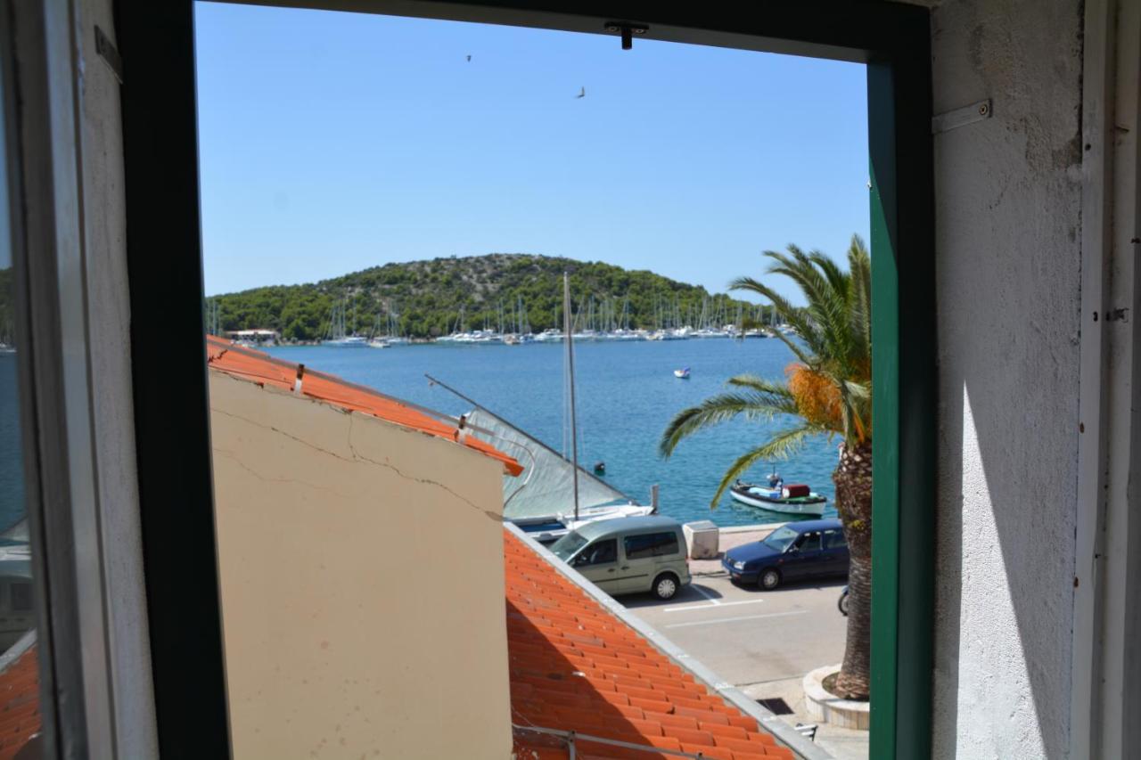 Lastin Dvor Rogoznica  Exteriér fotografie