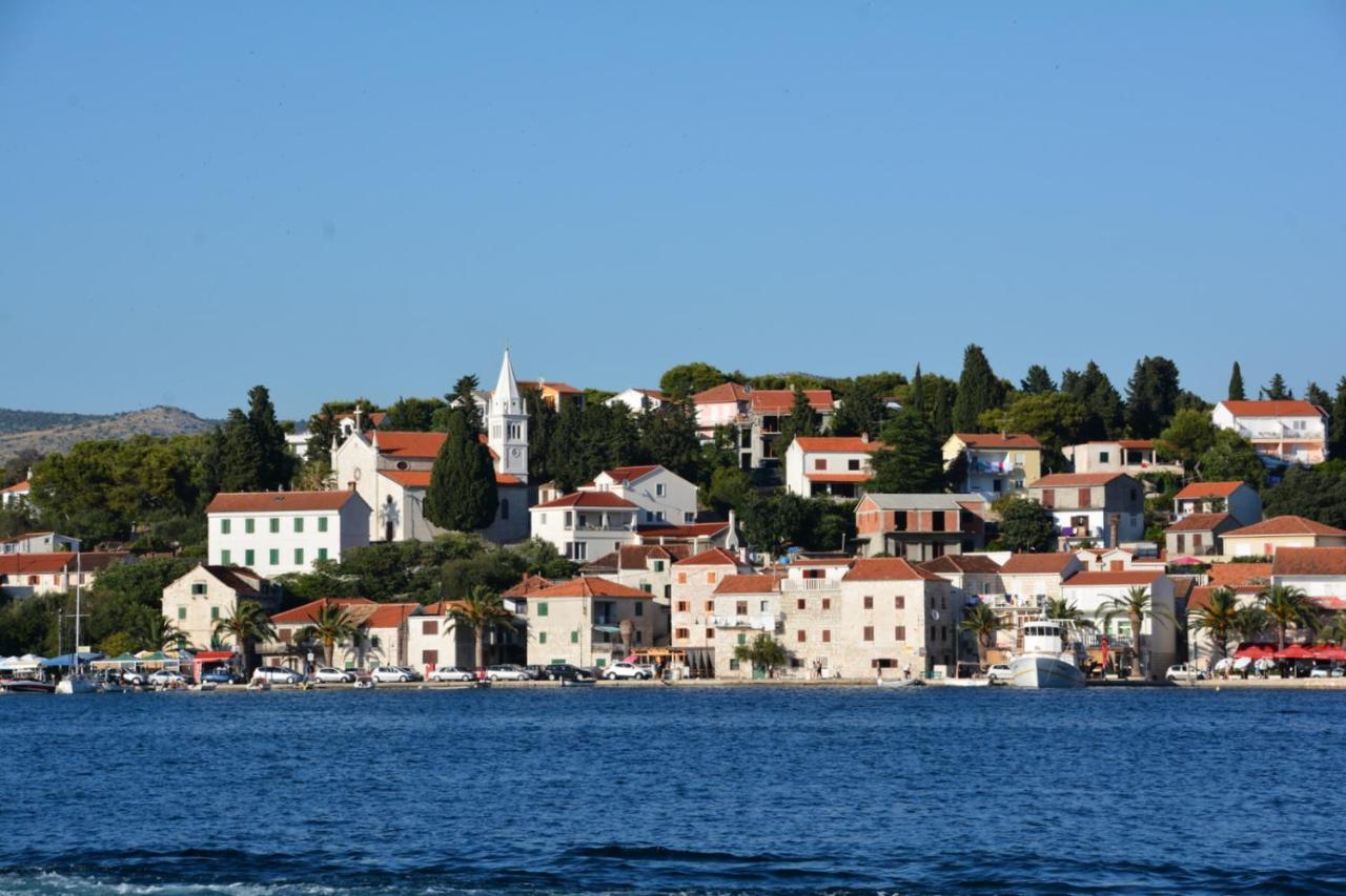 Lastin Dvor Rogoznica  Exteriér fotografie